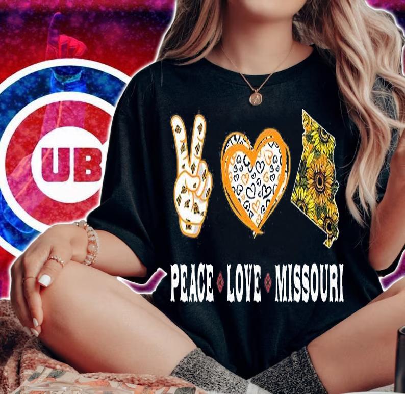 Peace Love Missouri State Souvenirs Sunflower T-Shirt woman shirt